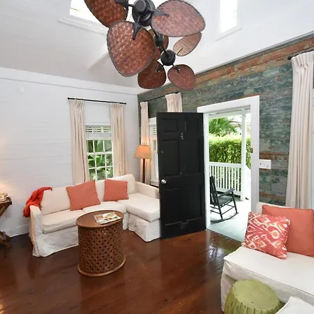 Simonton Court Historic Inn & Cottages-2