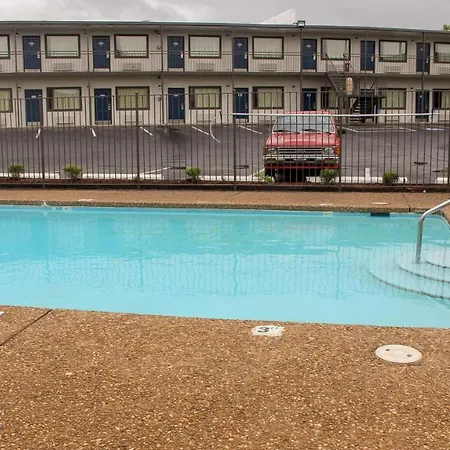 Motel 6-Fayetteville, Ar-2