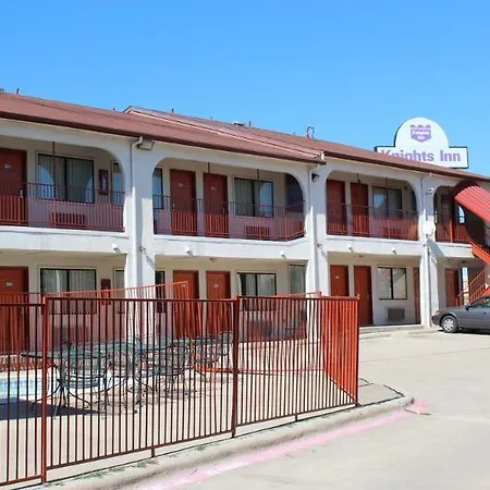 Deluxe Inn Denton-3