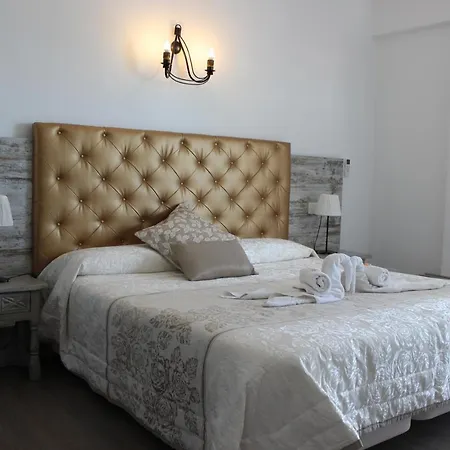 Boutique Hostal Mistral-3