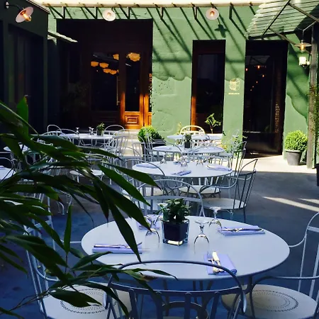 Urban Style Hotel Des Carmes-3