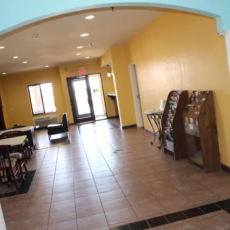 Home Gate Inn & Suites-3