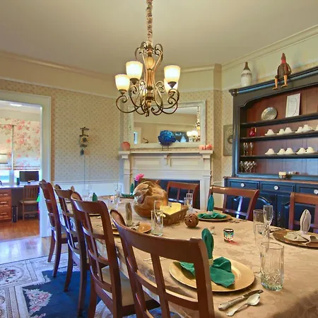 North Lodge On Oakland Bed And Breakfast-3
