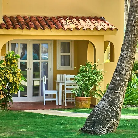 Los Corales Beach Village-2