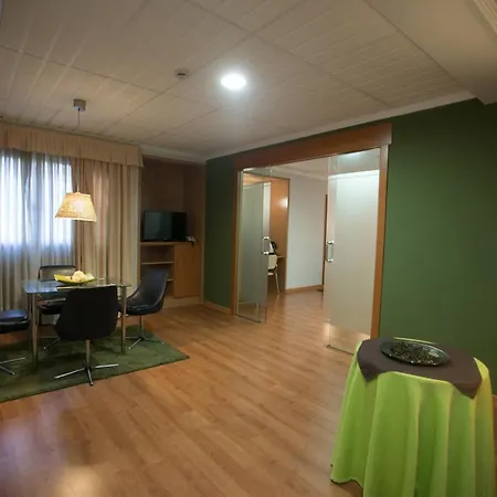 Hotel Reconquista-3