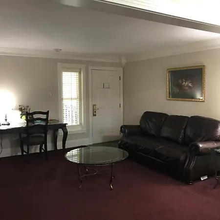 La Plaza Apartments-3