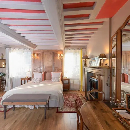 La Maison de Honfleur Bed&Breakfast-3