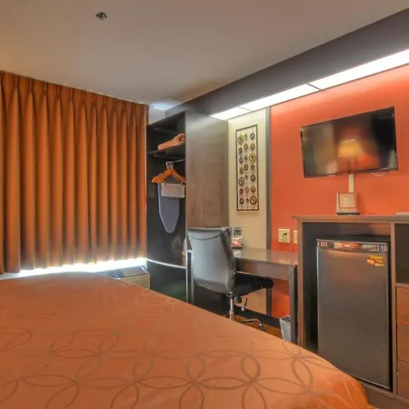 Smoky Mountain Inn & Suites-3