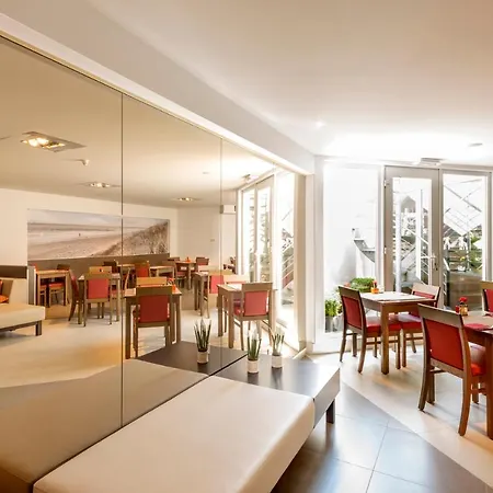 Hotel Adagio-3
