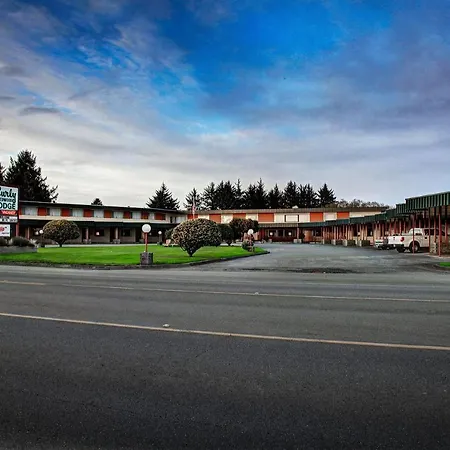 Curly Redwood Lodge-2