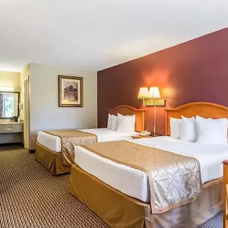 The Parkwood Inn & Suites-2