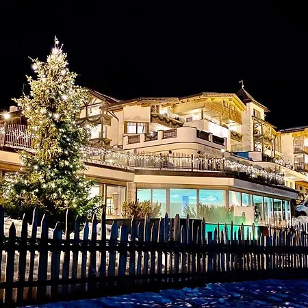 Dolasilla Mountain Panoramic Wellness Hotel-3