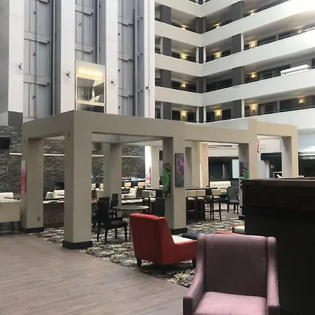 Ramada By Wyndham Southfield-3