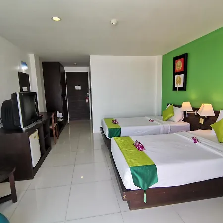 Twin Hotel-2