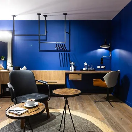 Merchant Suites-3