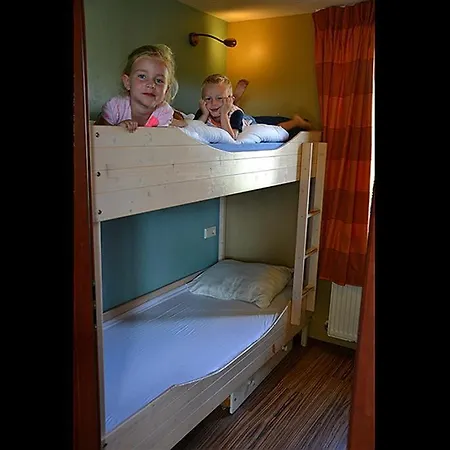 Bungalow 16 Personen-2