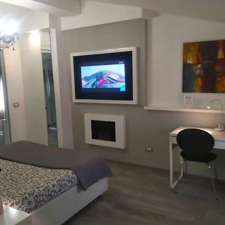 H5-5H Luxury Room-2