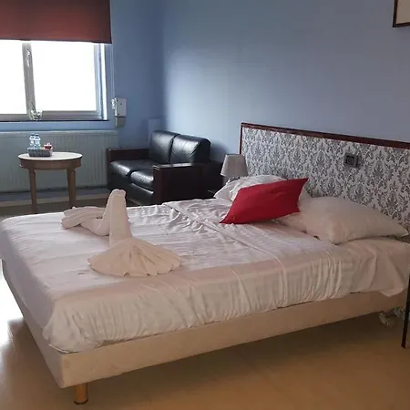 Hotel Bentley-3