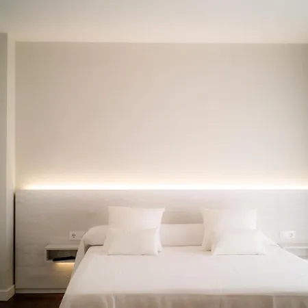 El Pi De Sant Just - Habitacions - Only Bed-3