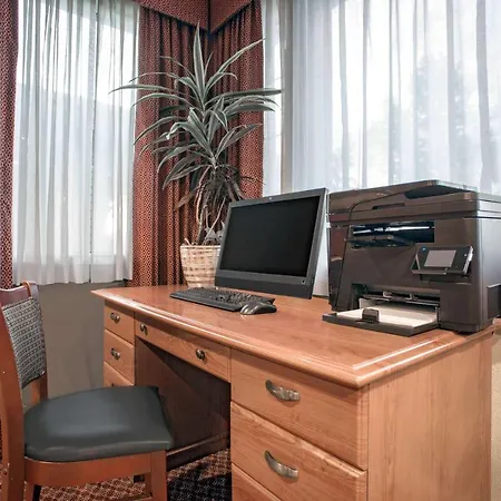 Hawthorn Suites By Wyndham Kent, Wa-2