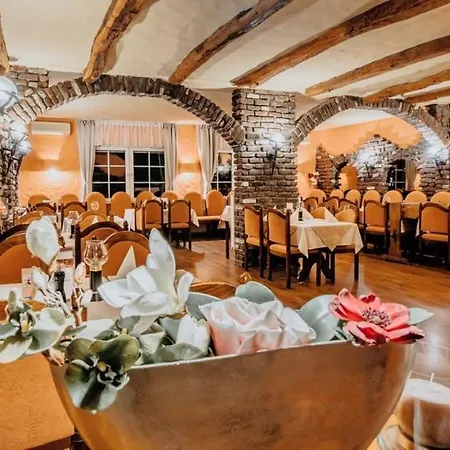 Hotel Restaurant Adria Stuben Brühl-3