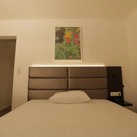 Galeria Airport Hotel-2