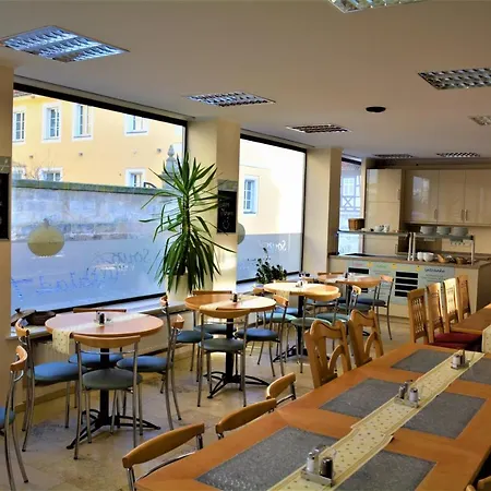 Economy Hotel Kronach-3