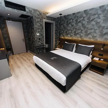 Emens Hotel-2