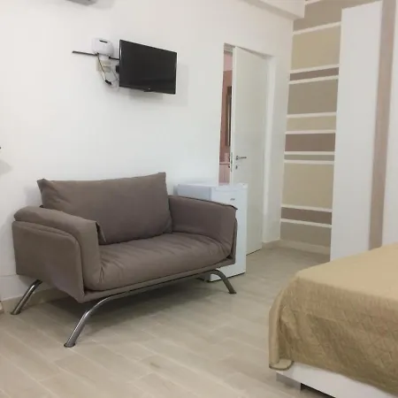 IN CENTRO ROOMS Vicino Cefalù-2