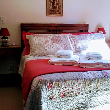 Nanda's House Pousada-3