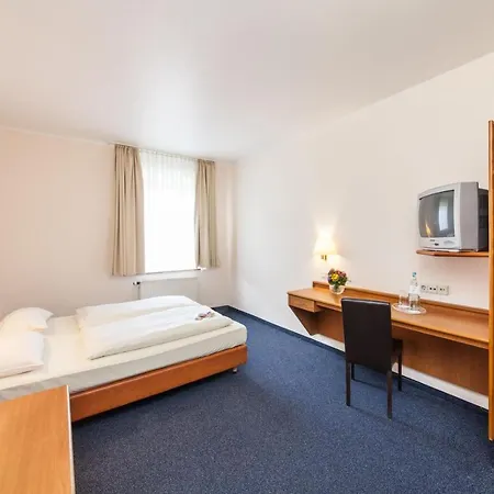 Hotel Antares Düsseldorf-3