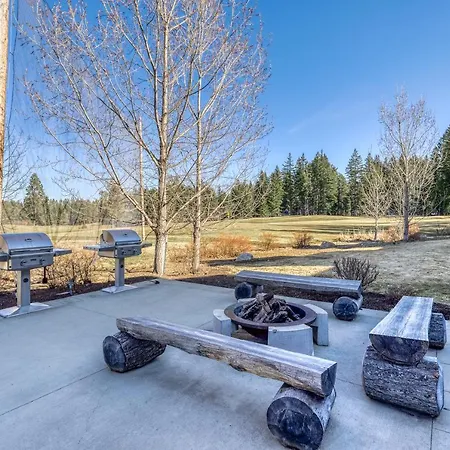 Trailhead Lodge #201-2
