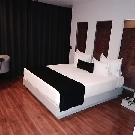 Motel Eleven-2