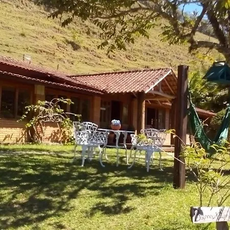 Pousada Vale Das Flores-2