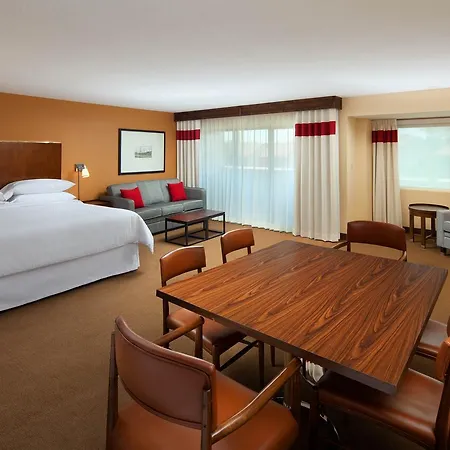 Four Points By Sheraton Phoenix South Mountain-3