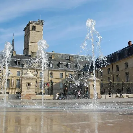 Appart Hotel Montchapet Dijon Centre-2