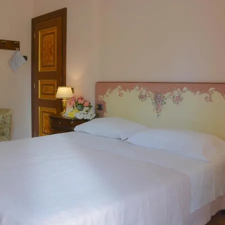 Velia Mare-3