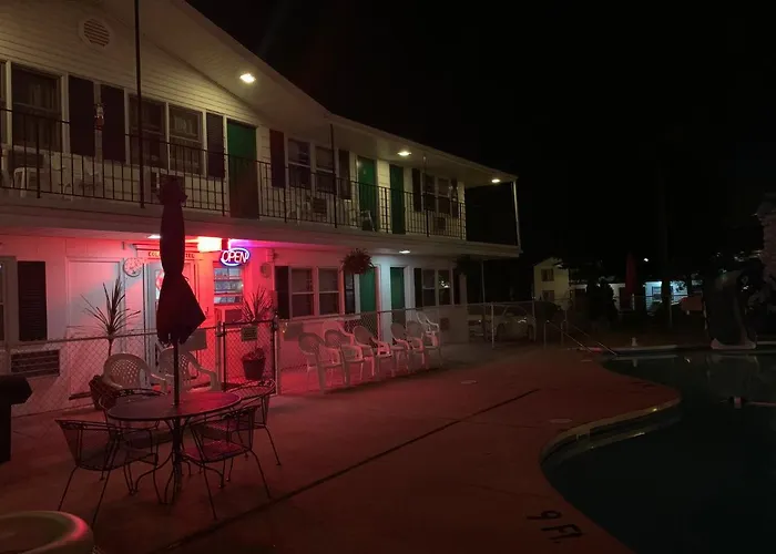Colonial Motel Wisconsin Dells