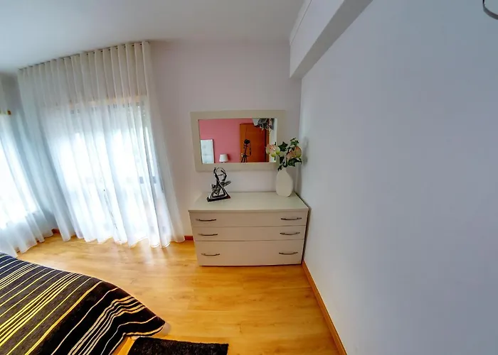 Apartamentos 7 Saias - Centro Nazaré
