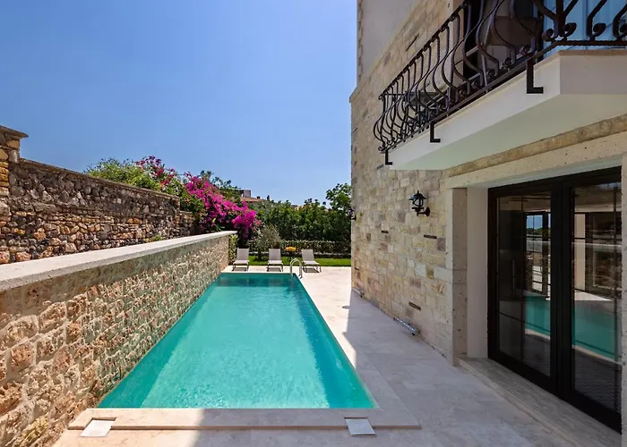 Atrium Tas Otel Çeşme