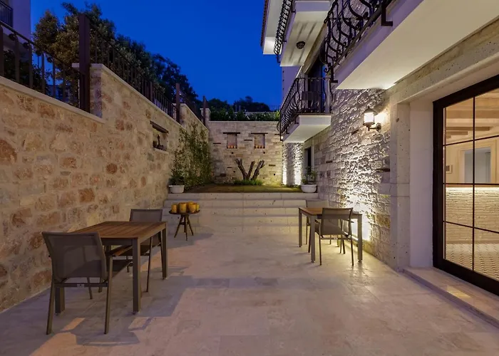 Atrium Tas Otel Çeşme