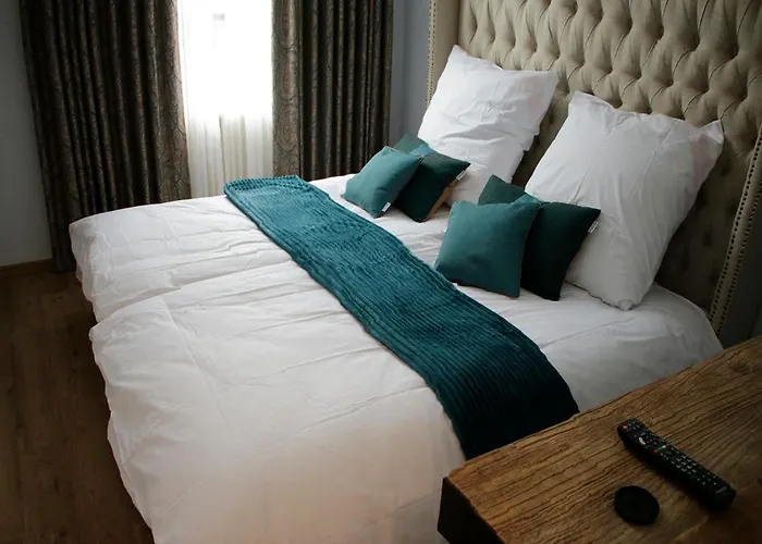 Z&B Hotel