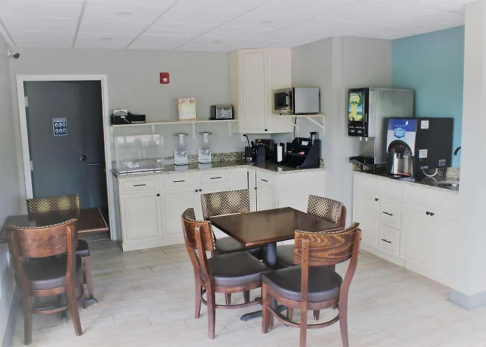 Riverfront Inn Conway