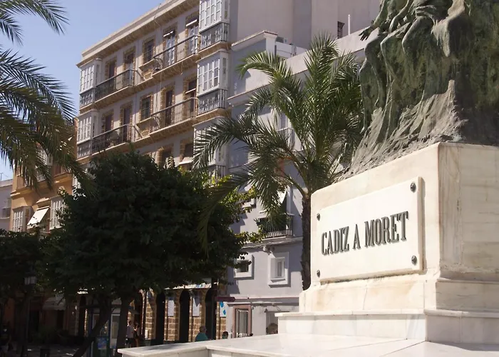 Pension Las Cuatro Naciones Cadix