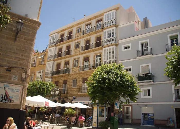 Pension Las Cuatro Naciones Cadix