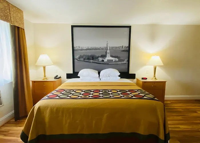Super 8 By Wyndham Anderson/Clemson Area