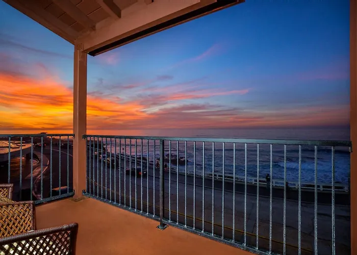 Pantai Inn San Diego