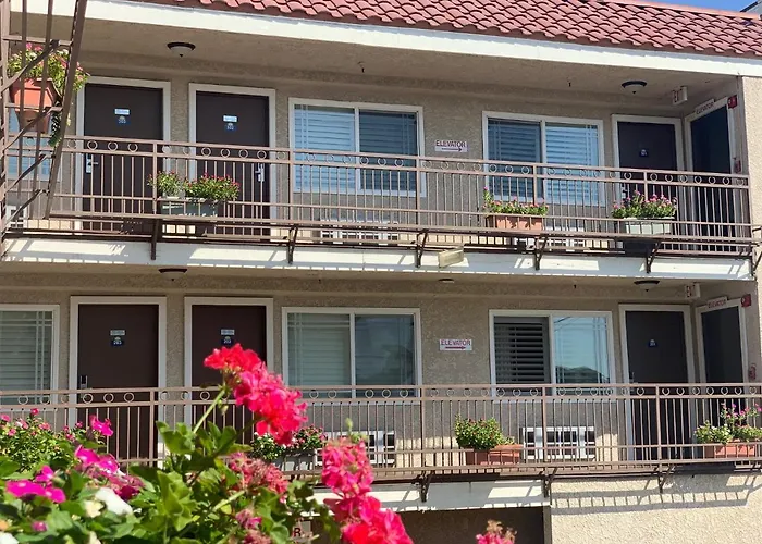 Days Inn By Wyndham Alhambra Ca