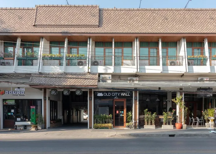 The Old City Wall Inn Chiang Mai