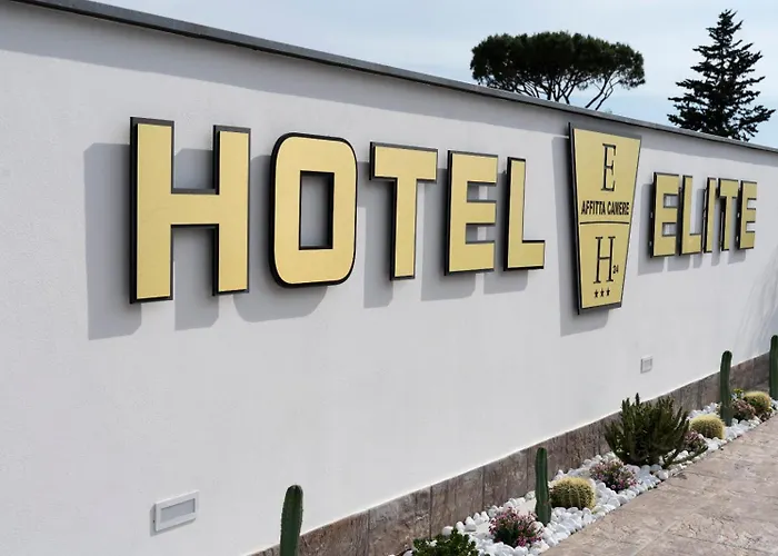Hotel Elite Varcaturo